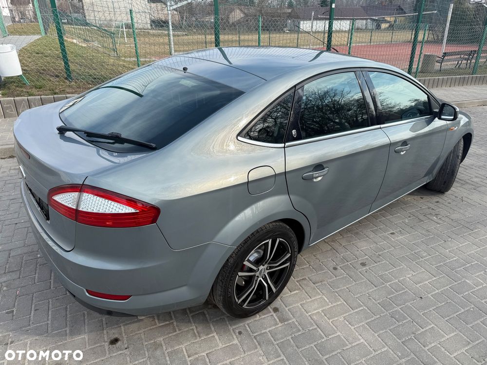 Ford Mondeo 2.5 Ghia X - 4