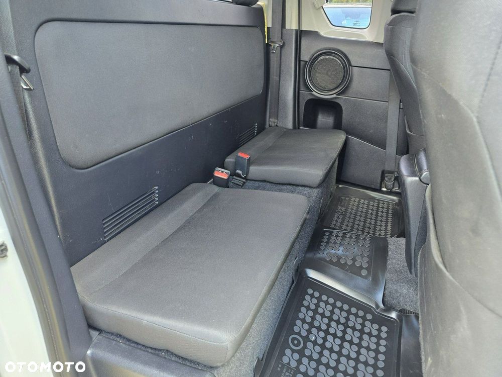 Toyota Hilux 2.4 D-4D Double Cab DL 4x4 - 13
