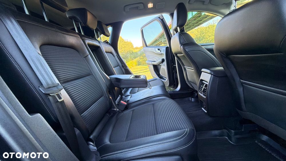 Ford Kuga - 7