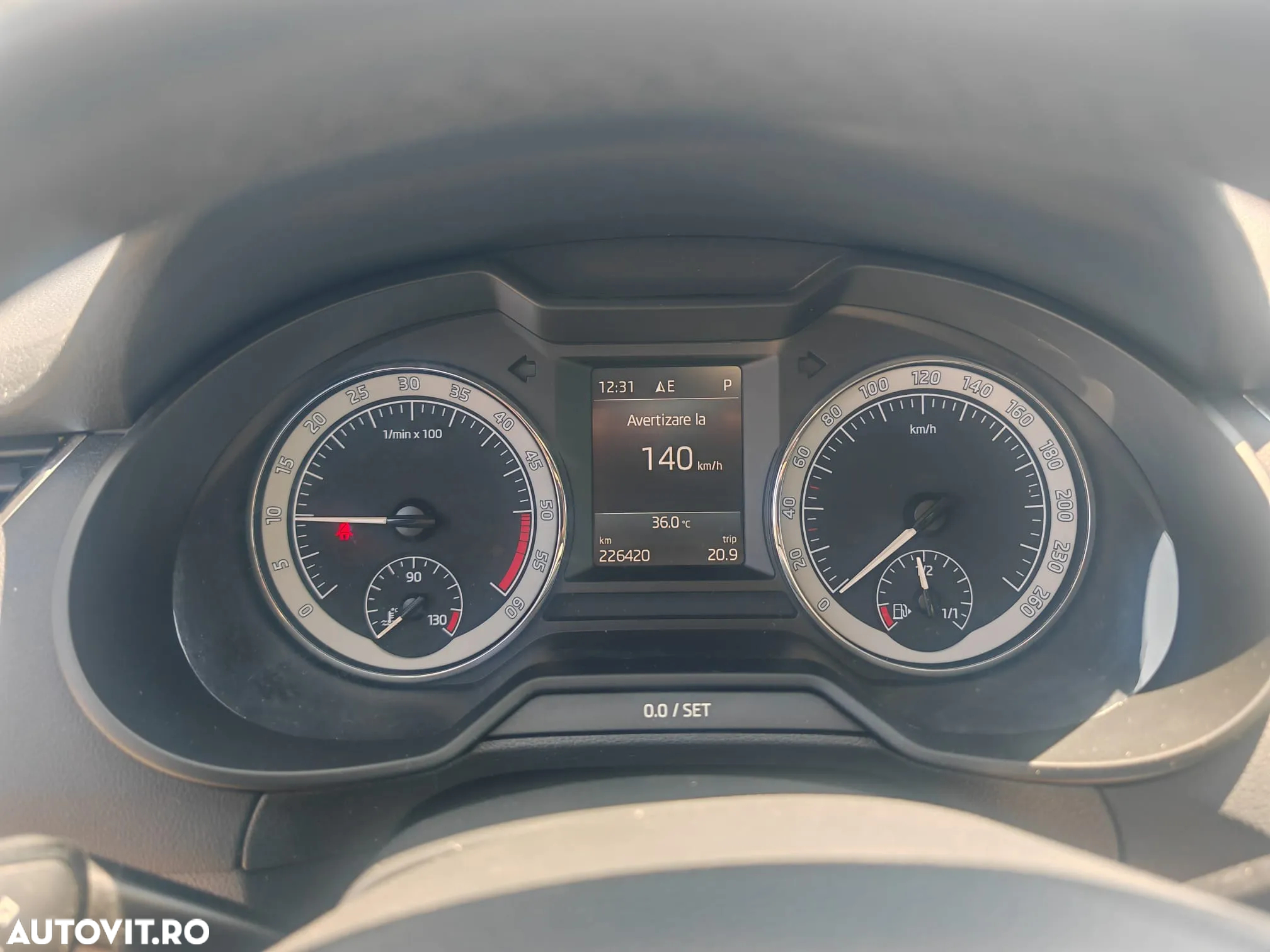 Skoda Octavia 2.0 TDI 4x4 DSG Style - 9