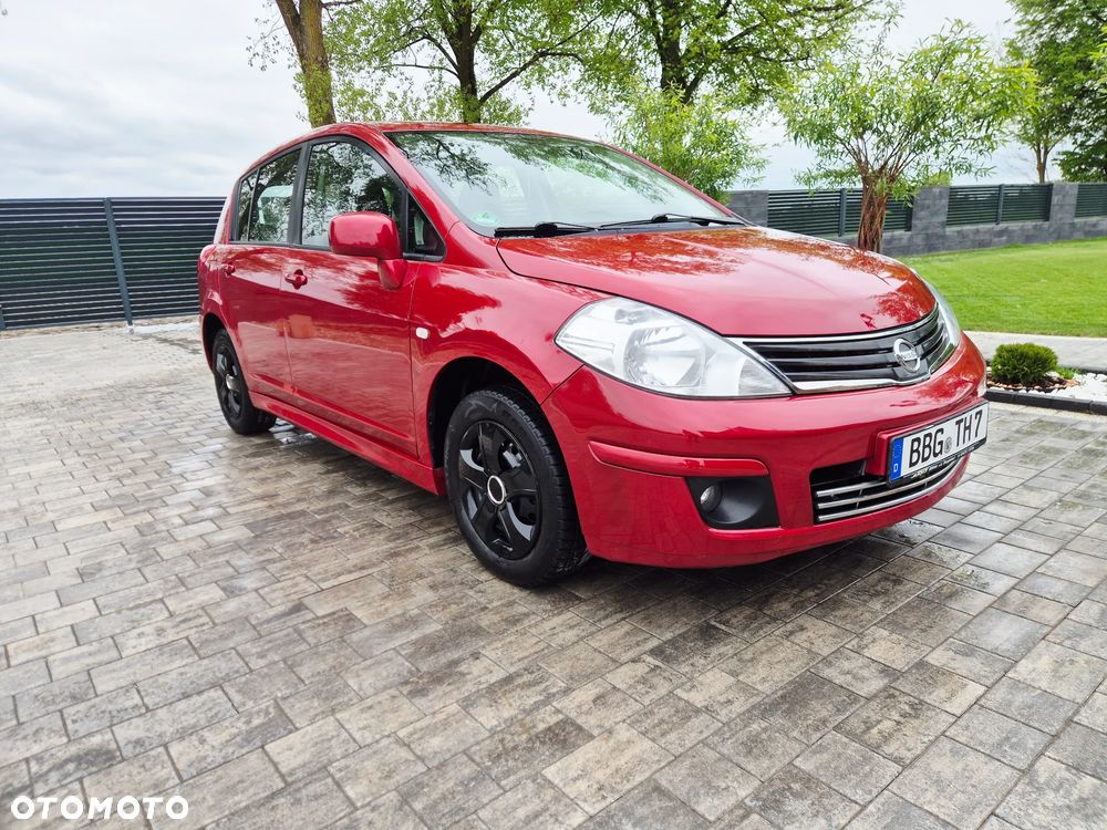 Nissan Tiida - 2
