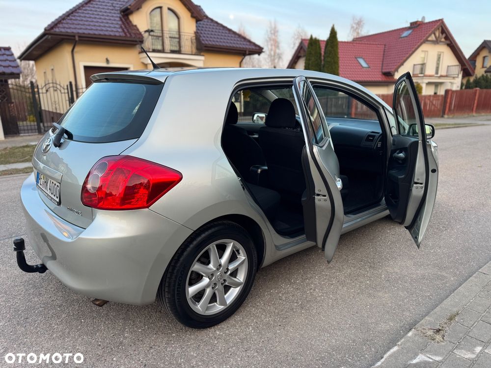 Toyota Auris 1.33 VVT-i Terra - 38