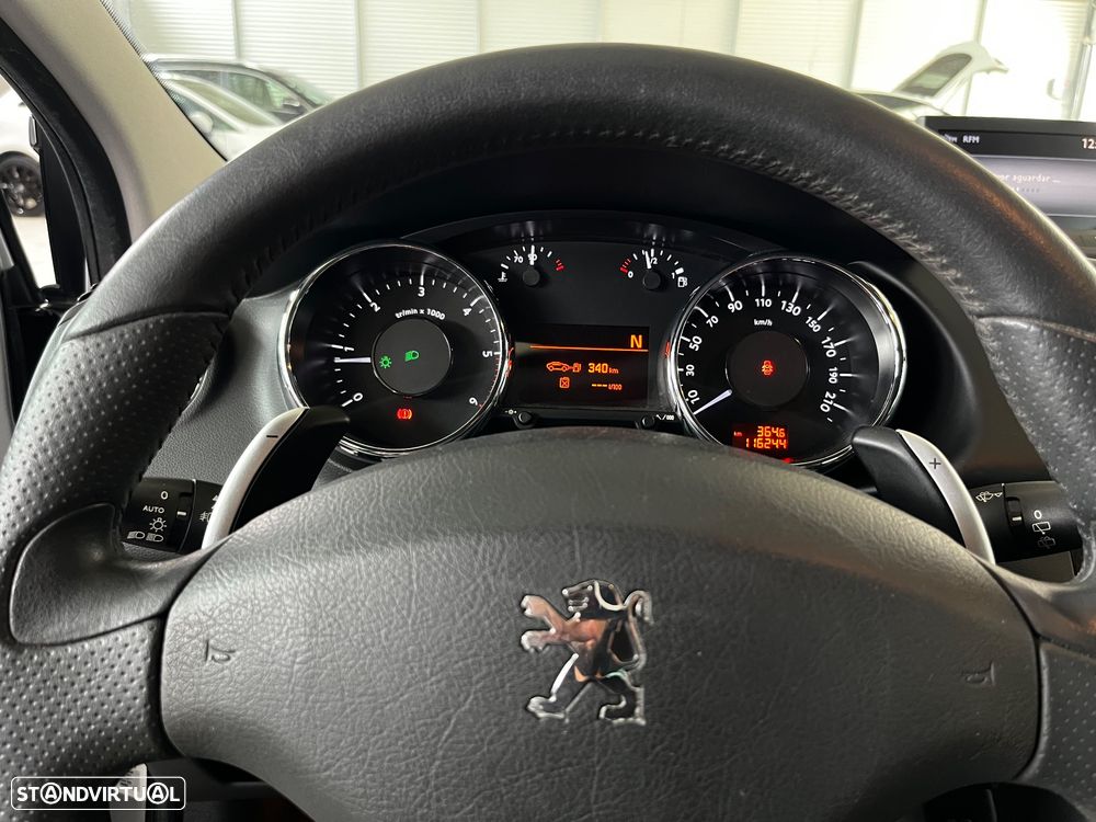 Peugeot 3008 1.6 HDi Sport CMP6 - 12