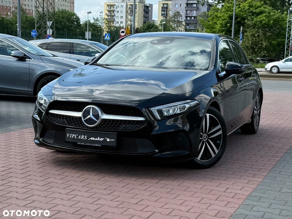 Mercedes-Benz Klasa A 180 7G-DCT Special Edition - 18