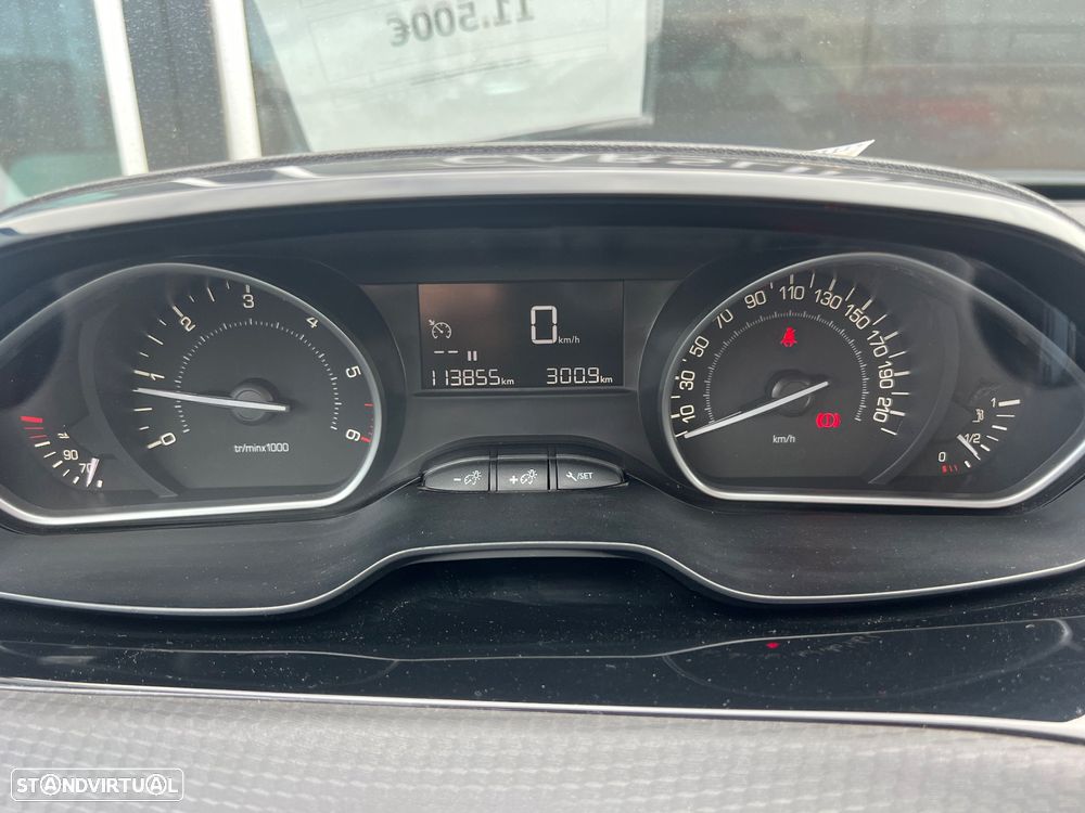 Peugeot 208 1.6 BlueHDi Style - 15