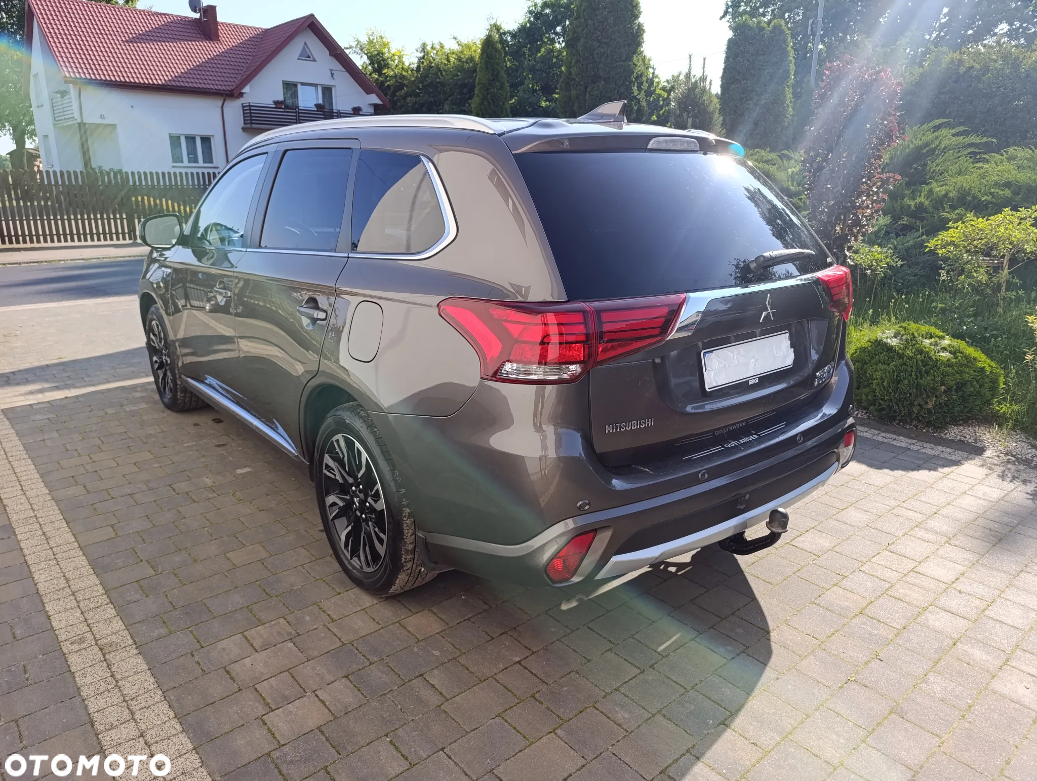 Mitsubishi Outlander 2.0 4WD Plug-In Hybrid Top - 6