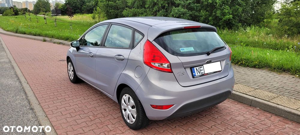 Ford Fiesta - 2