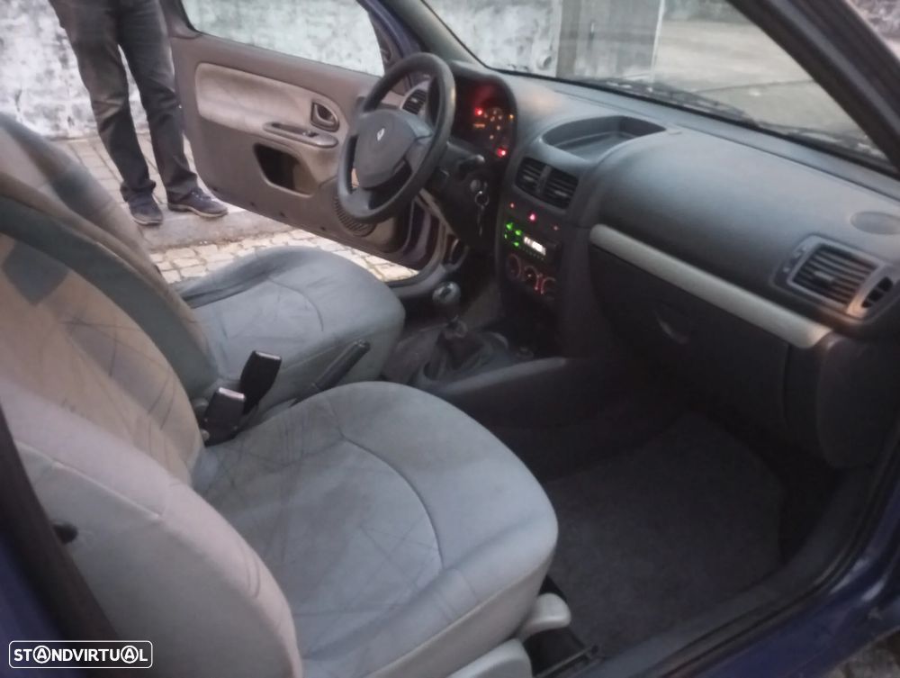 Renault Clio 1.5 dCi Authentique - 7