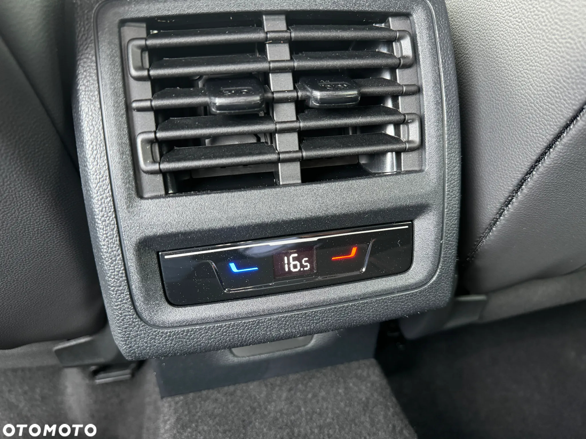 Volkswagen Golf VIII 2.0 TSI GTI Clubsport DSG - 17