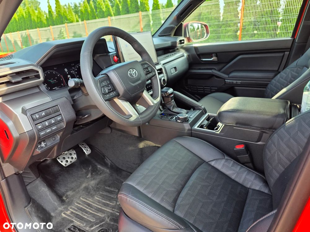 Toyota Tacoma - 18