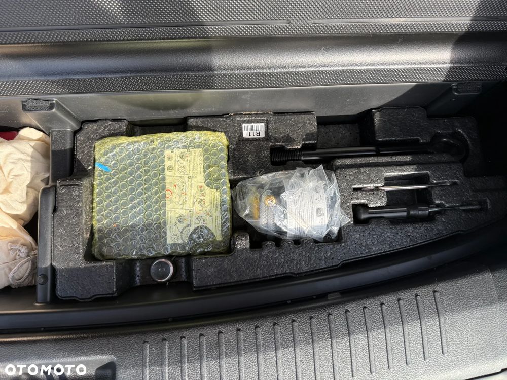 Kia Carens 1.6 GDI Edition 7 - 34