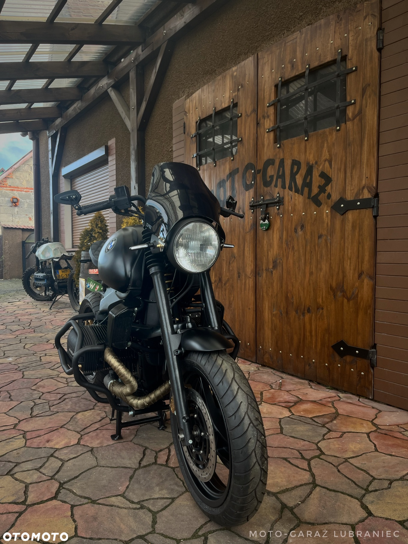 BMW R - 12