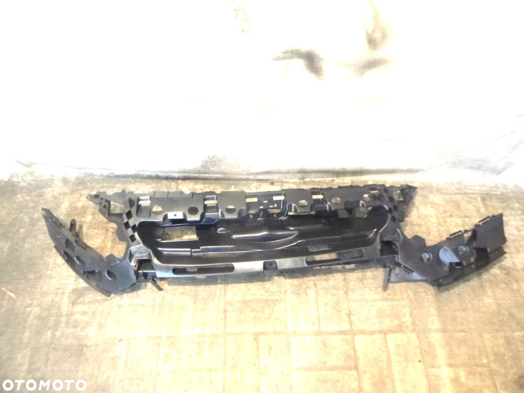 ford connect mk2 wzmocnienie zderzaka przód - 1
