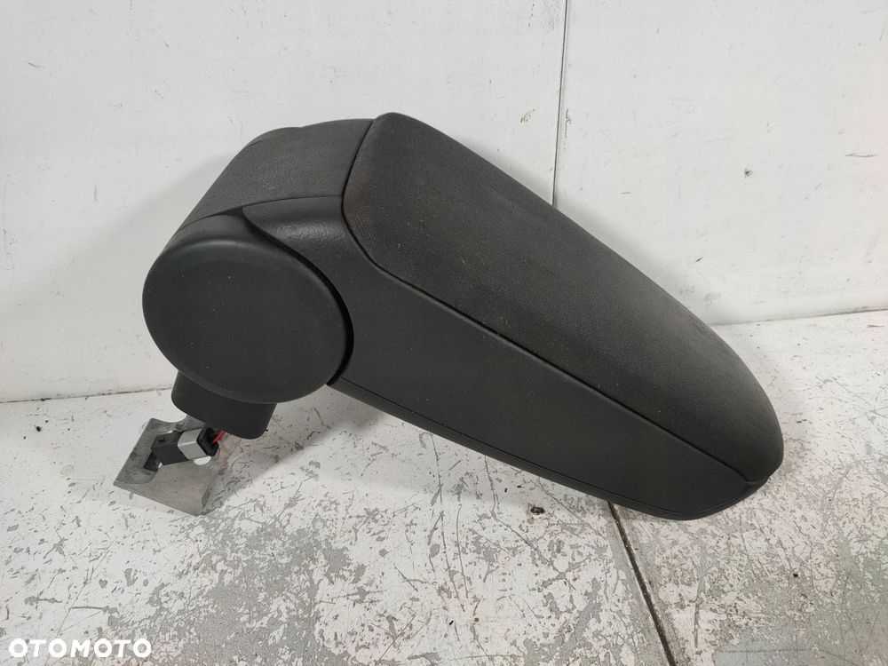 podłokietnik audi a4 b6 kombi sedan 8e0864207d czarny soul welur - 1