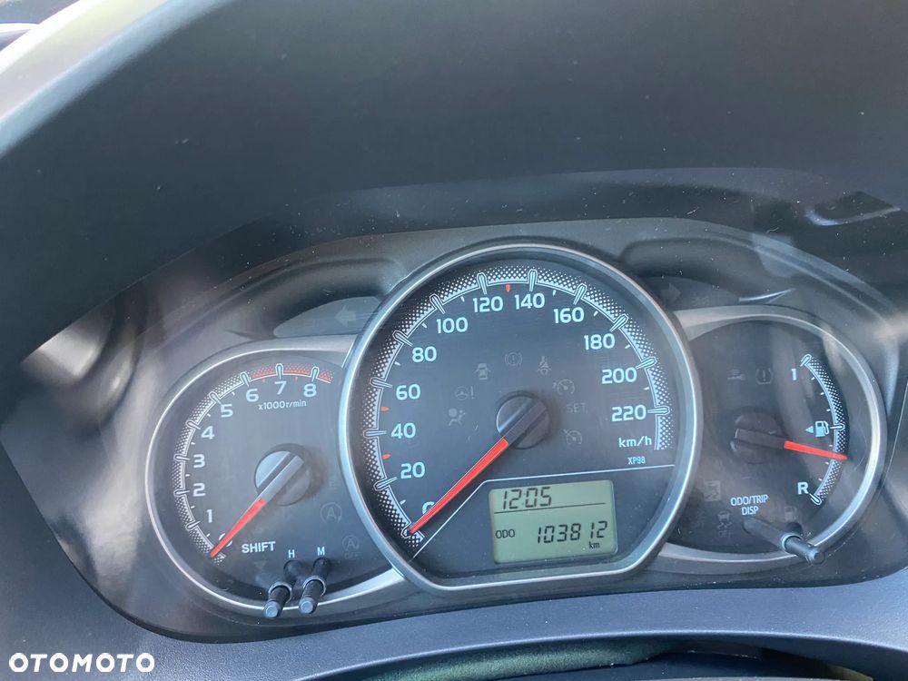 Toyota Yaris 1.33 Active EU6 - 10