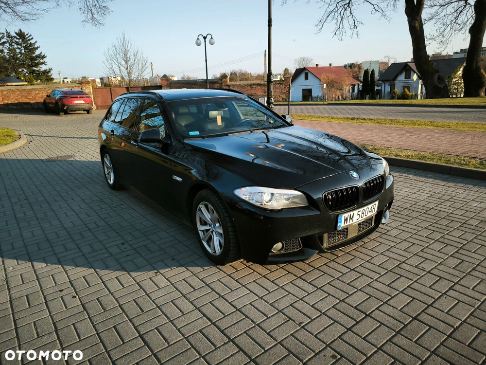 BMW Seria 5 530d xDrive - 9