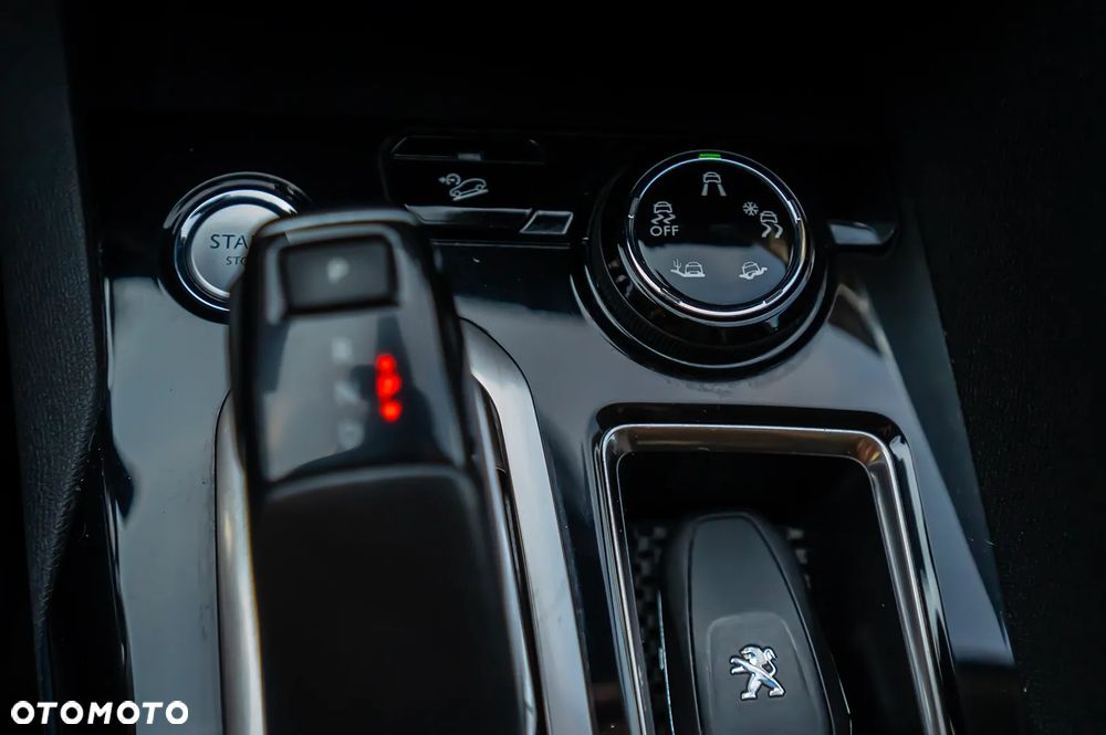 Peugeot 3008 BlueHDi 180 Stop & Start EAT8 Allure - 40