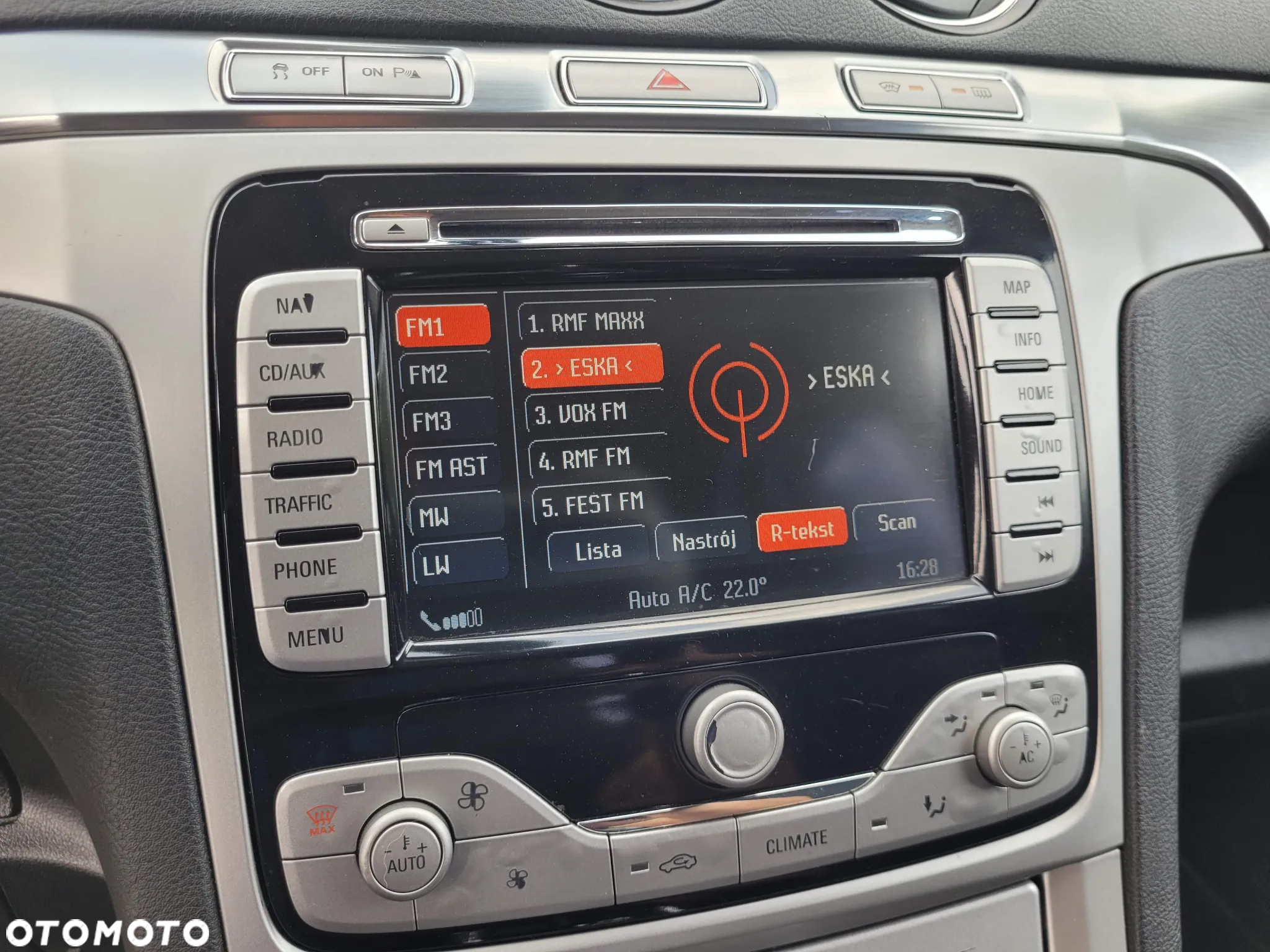 Ford S-Max 2.5 Titanium - 12