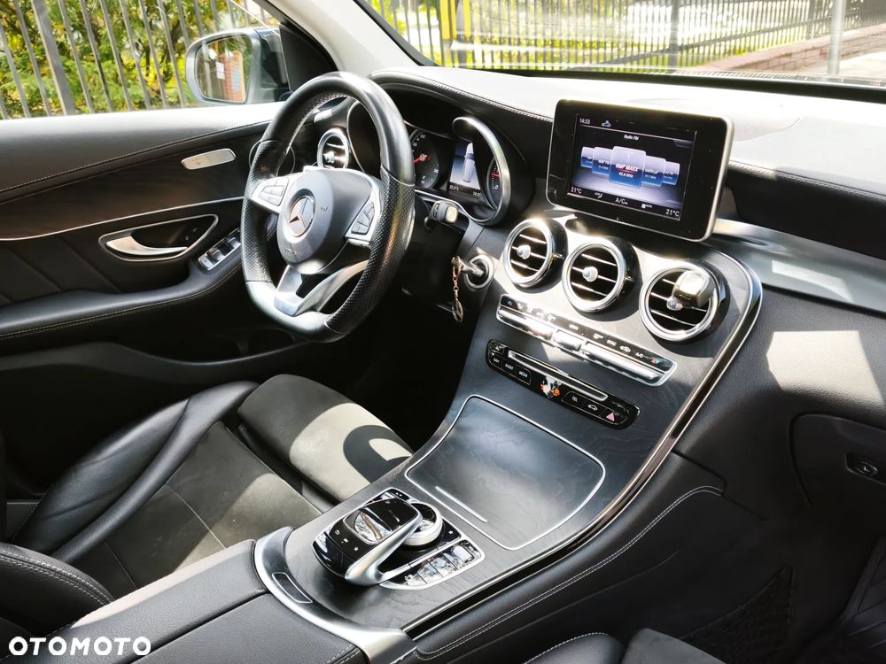 Mercedes-Benz GLC 220 d 4Matic 9G-TRONIC AMG Line - 13
