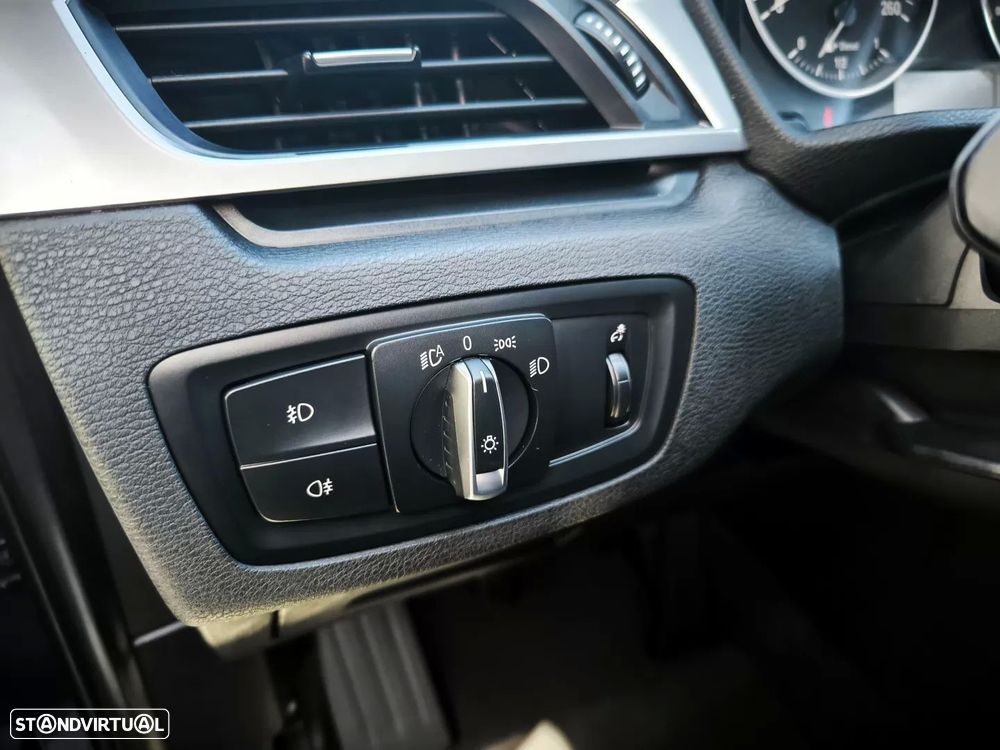 BMW X1 16 d sDrive Line xLine - 57