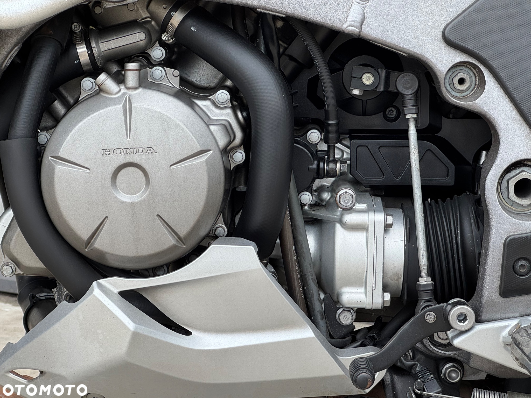 Honda VFR - 25