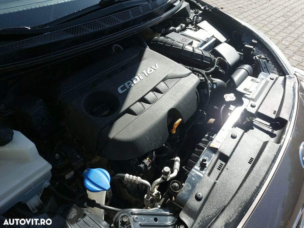 Kia Ceed - 25
