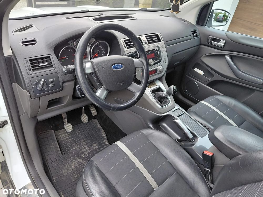 Ford Kuga 2.0 TDCi 2x4 Trend - 18