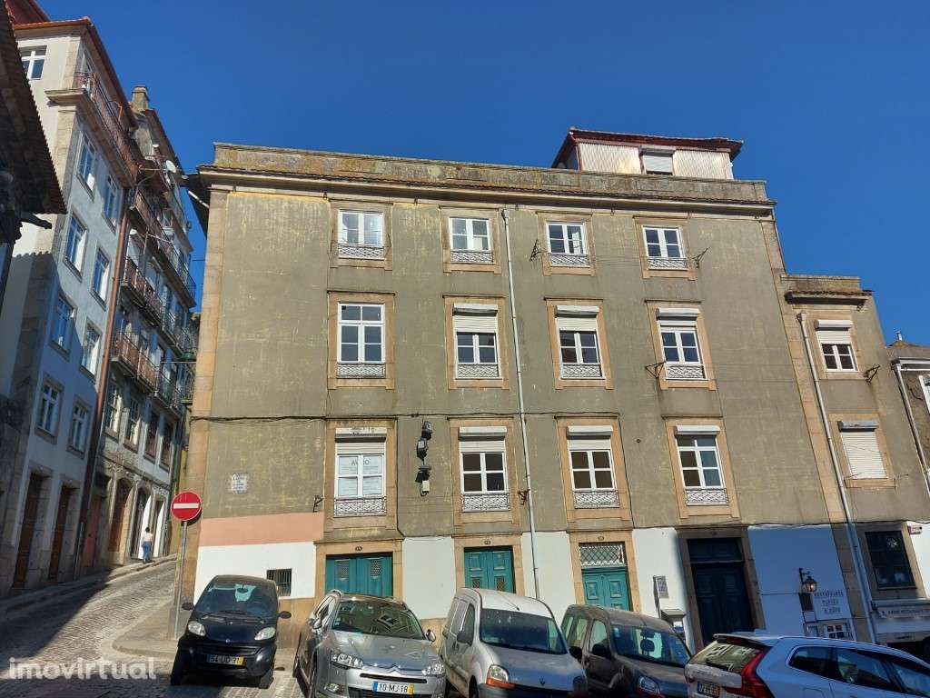 Prédio para reabilitar c/ projeto aprovado (Centro histórico) - Grande imagem: 4/12