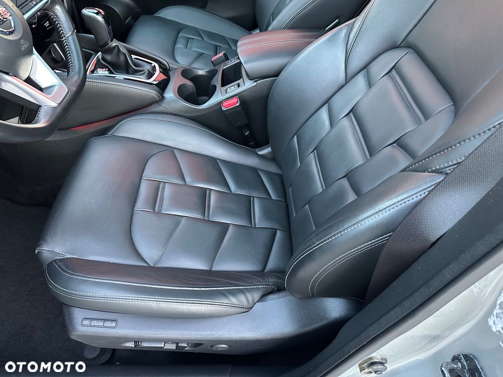 Nissan Qashqai 1.3 DIG-T DCT TEKNA+ - 23