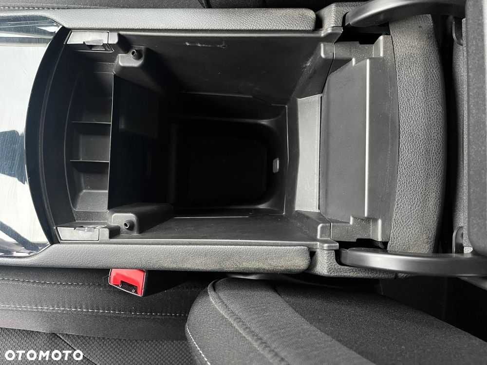 Ford S-Max - 22