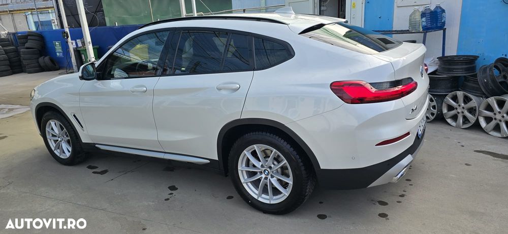 BMW X4 xDrive20d AT MHEV - 10