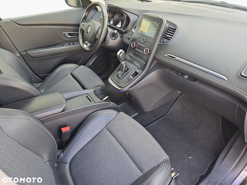 Renault Scenic 1.3 TCe FAP Intens EDC - 32