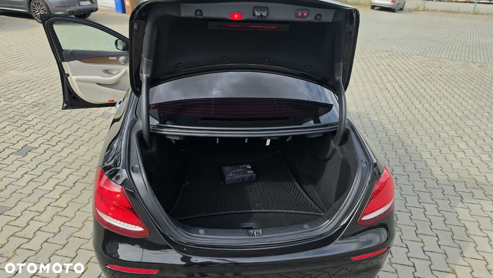 Mercedes-Benz Klasa E - 8