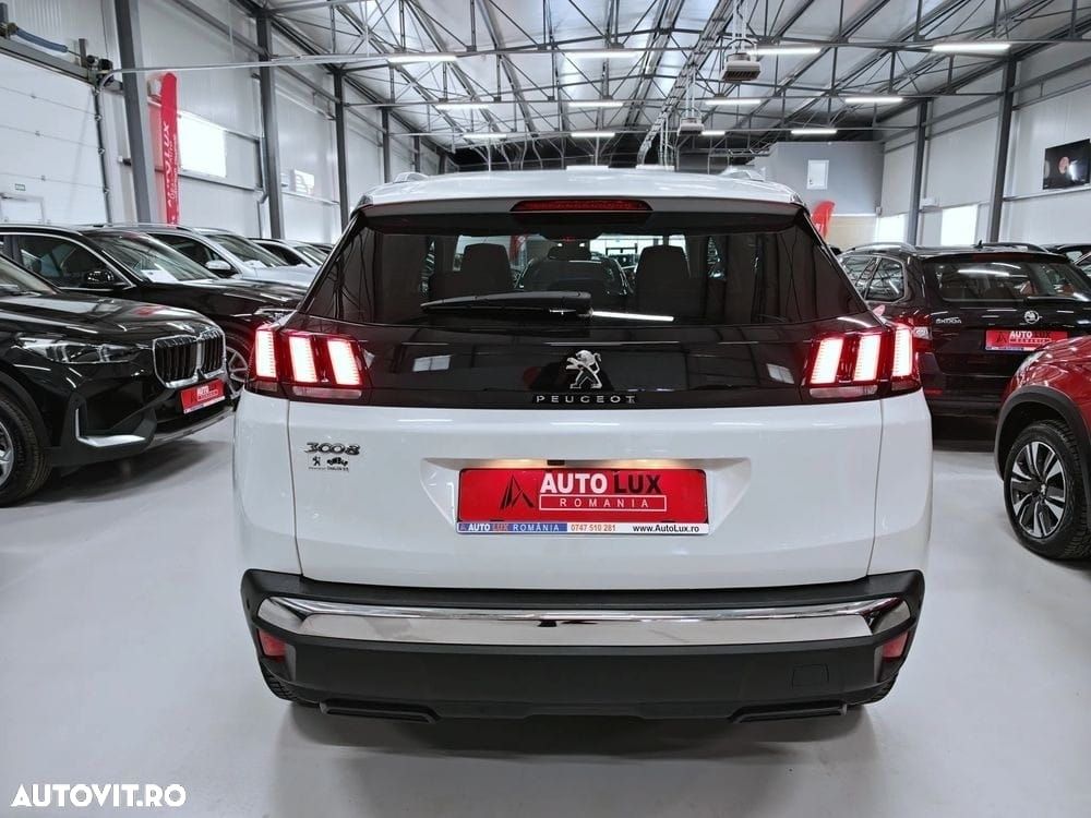Peugeot 3008 PureTech 130 Stop & Start GPF EAT8 Allure - 16