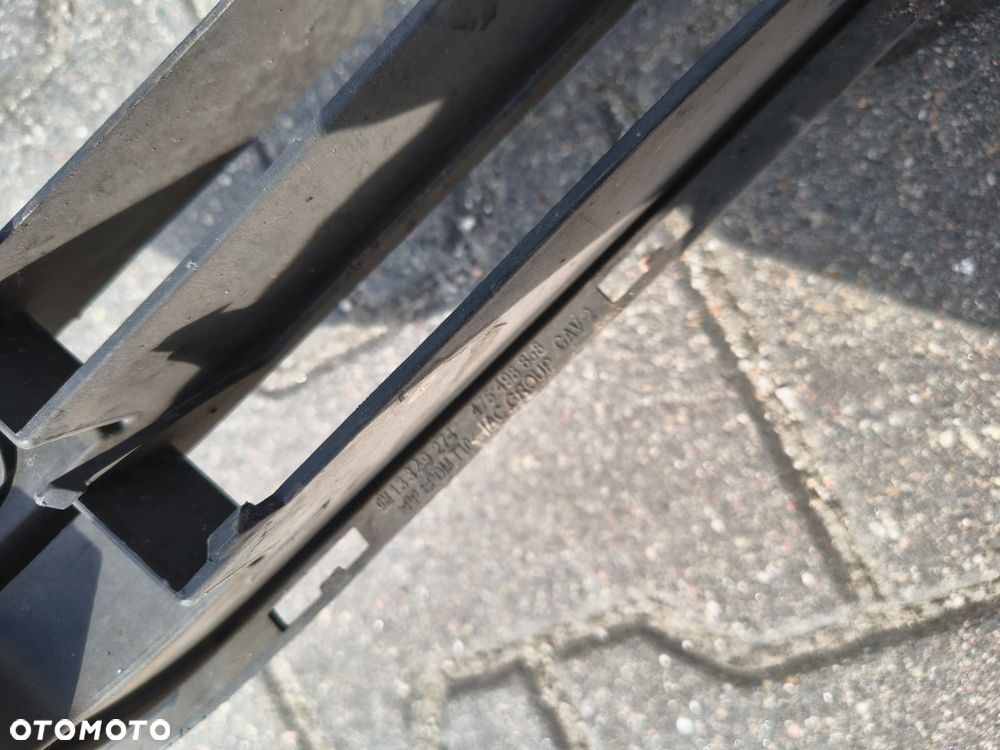 OPEL MERIVA B 2 II KRATKA ŚRODKOWA ZDERZAKA PRZÓD 13329274 - 2