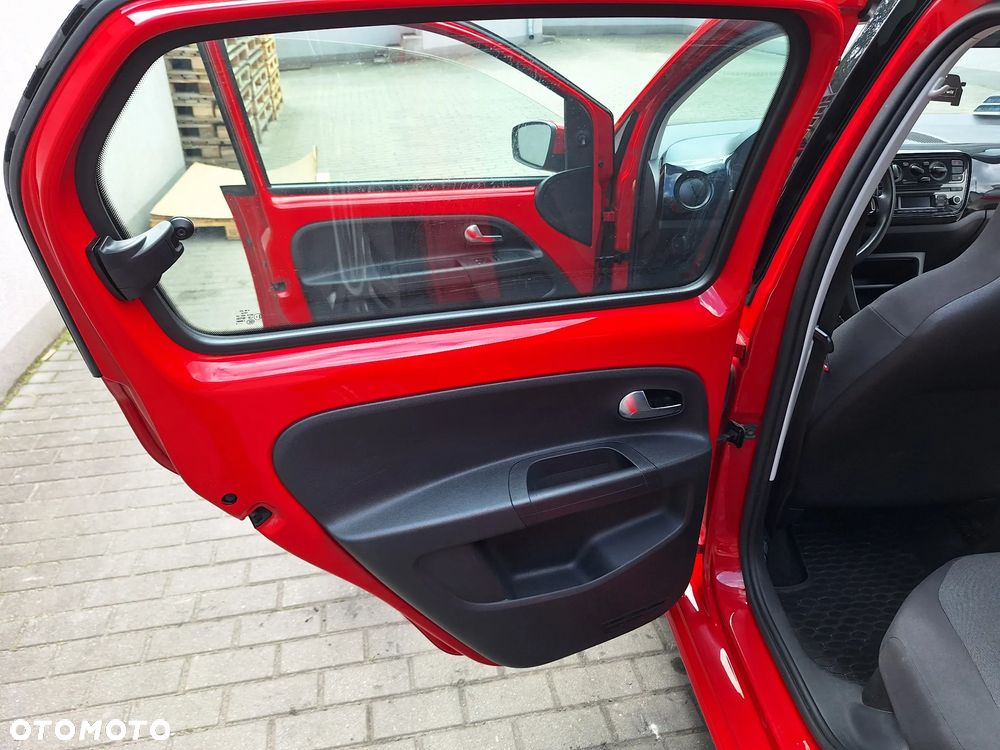 Volkswagen up! 1.0 move - 21
