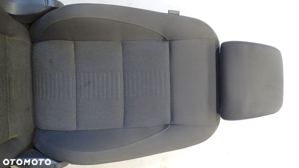 FOTEL PASAŻERA VOLKSWAGEN TOURAN I 2.0 - 3