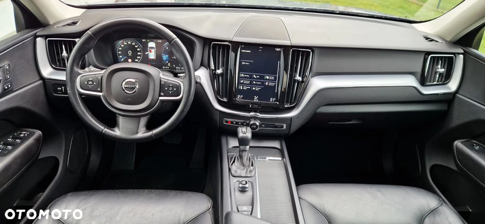 Volvo XC 60 D4 Geartronic Momentum Pro - 23