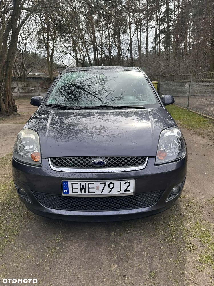 Ford Fiesta 1.25 Amber X - 4