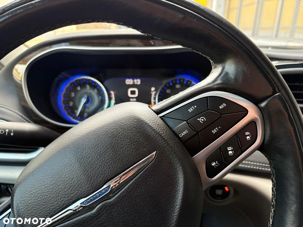 Chrysler Pacifica - 20