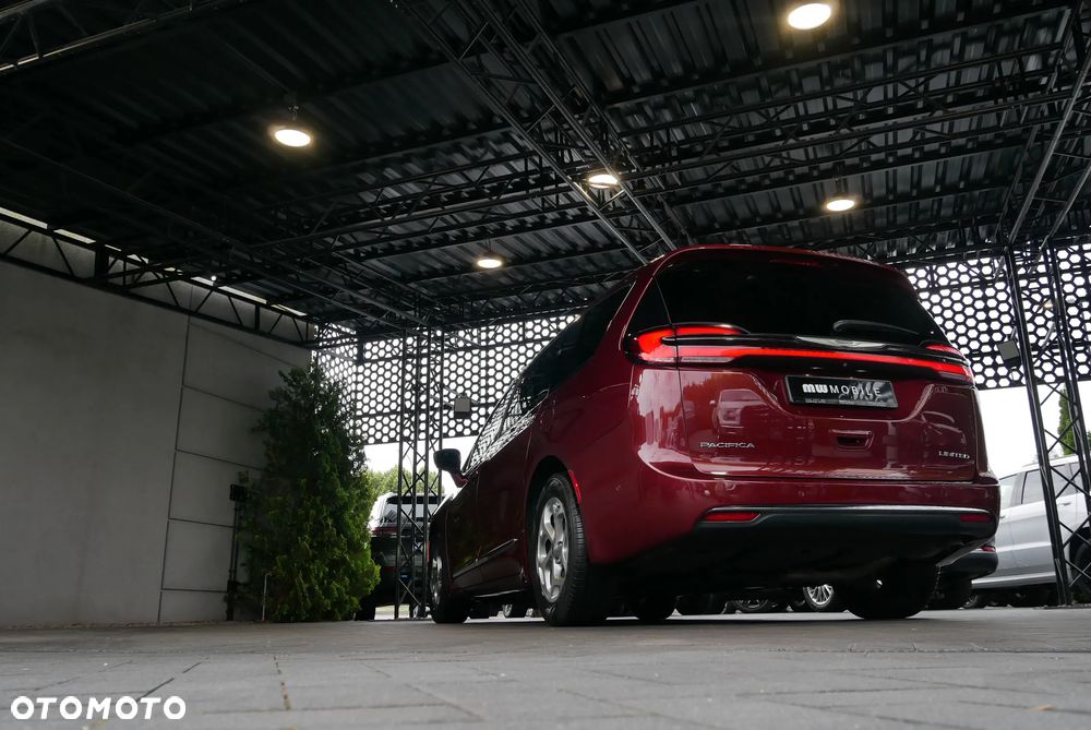 Chrysler Pacifica - 39