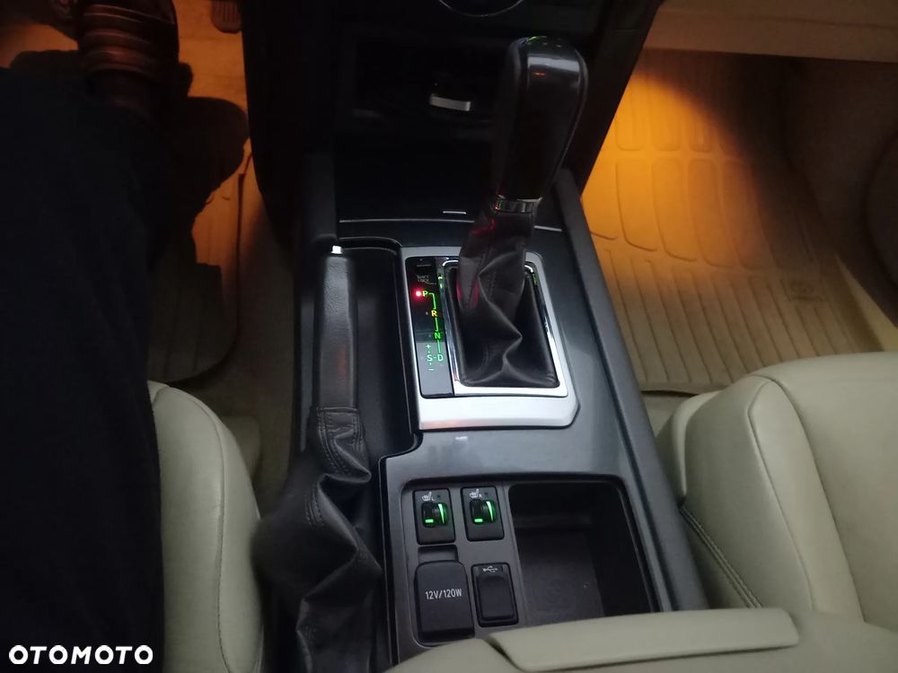 Toyota Land Cruiser LC 2.8 D-4D Invincible - 30