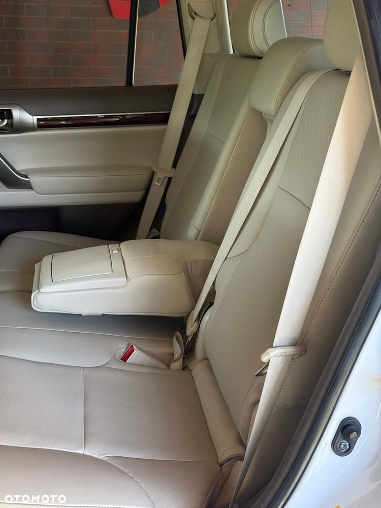 Lexus GX - 10