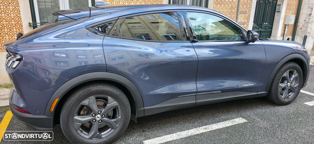 Ford Mustang Mach-E Standard - 4