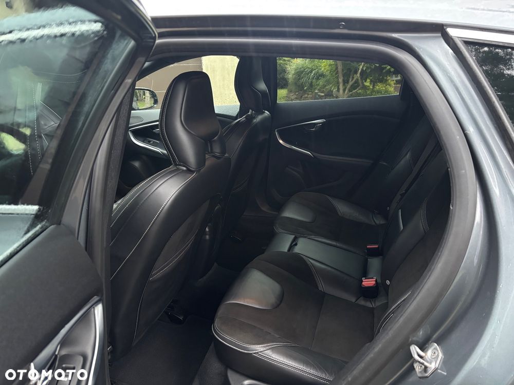 Volvo V40 D4 Drive-E R-Design Momentum - 10
