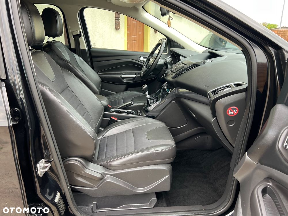 Ford Kuga - 19