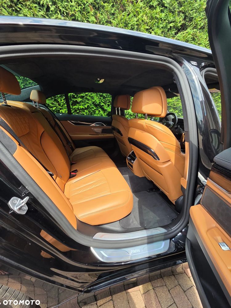 BMW Seria 7 - 19