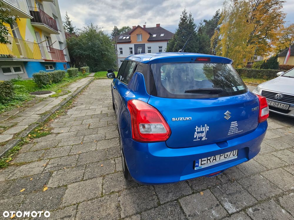 Suzuki Swift 1.2 Premium Plus - 4