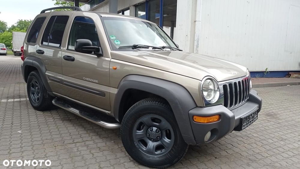 Jeep Cherokee - 23