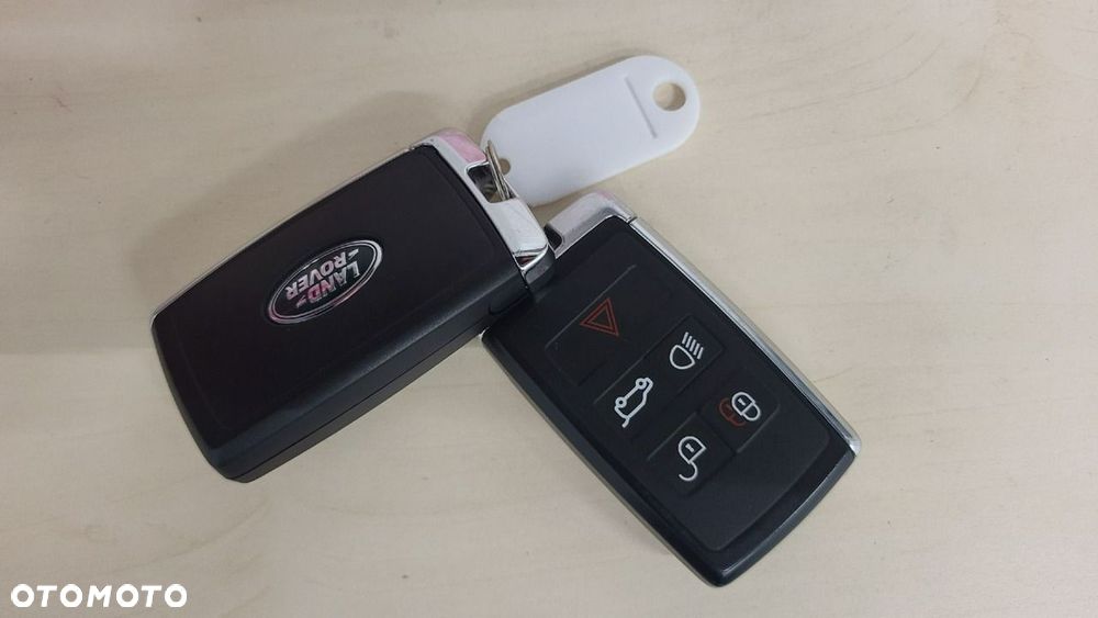 Land Rover Discovery 3.0 D250 mHEV Dynamic SE - 34